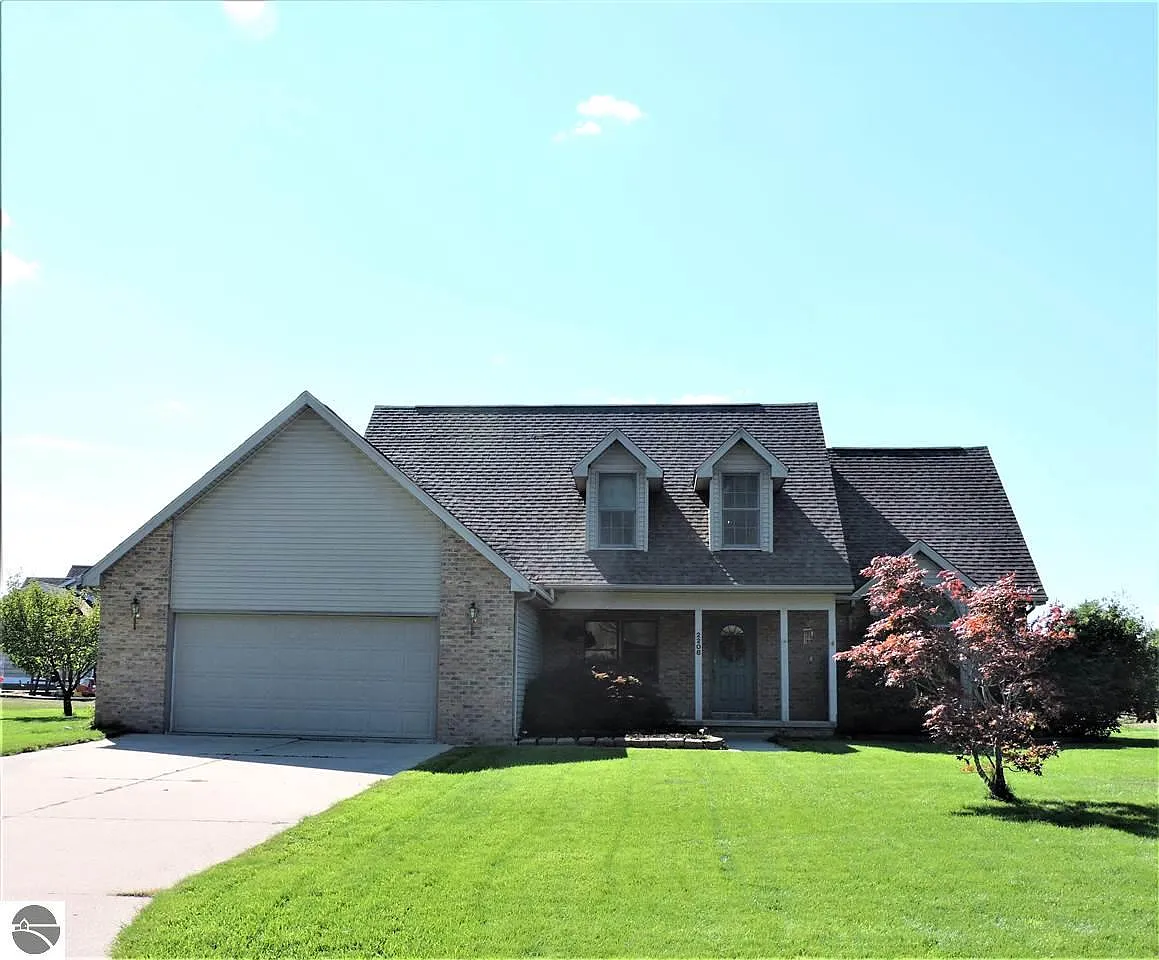 2208 Cornerstone Dr photo 1