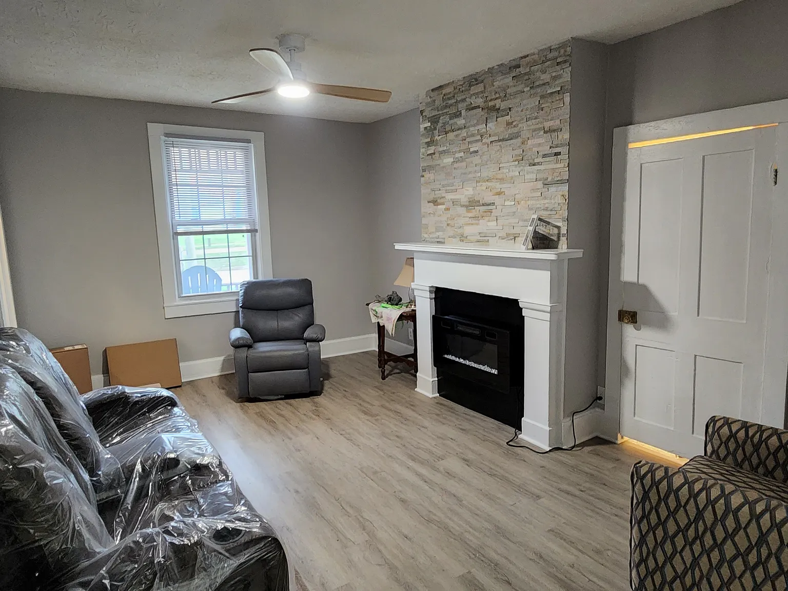 4 bed, 1592 sqft, $2,600 — Photo 2