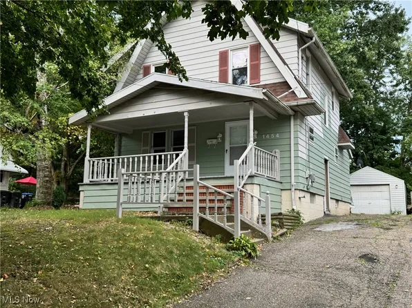 1454 Burkhardt Ave, Akron, OH 44301