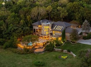 21425 W 83rd St, Lenexa, KS 66220