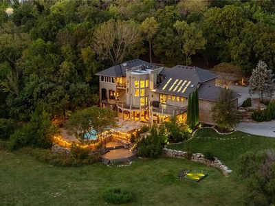 21425 W 83rd St, Lenexa, KS, 66220