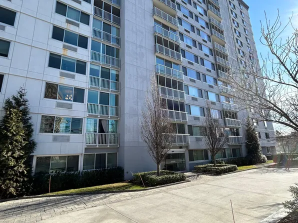 1 Strawberry Hill Ave #1E, Stamford, CT 06905