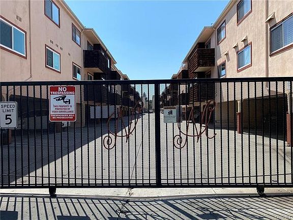 3rd image of 5349 Newcastle Ave #C22