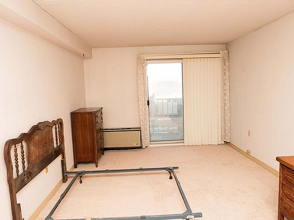 2nd image of 200 Cove Way Unit 204