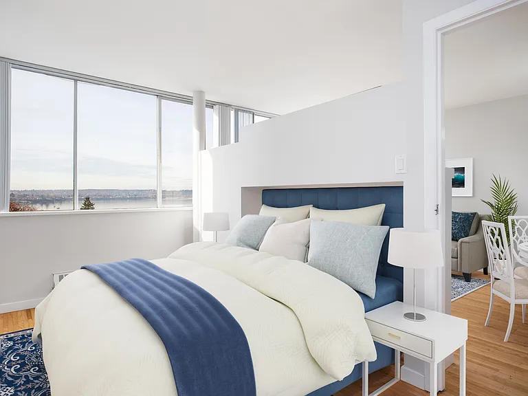 1750 Davie St #401 — Photo 3