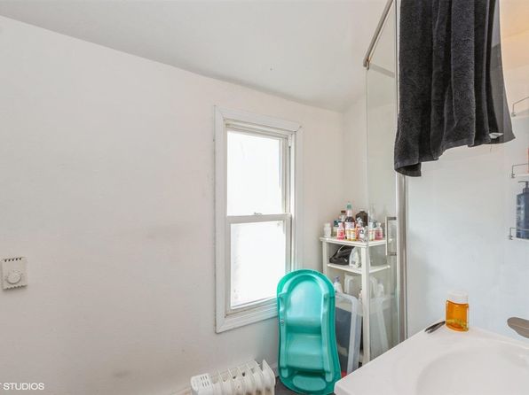 cedar-rapids-iowa-446232666 picture