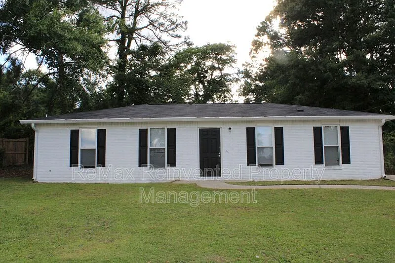 Lumpkin Terrace — Photo 1