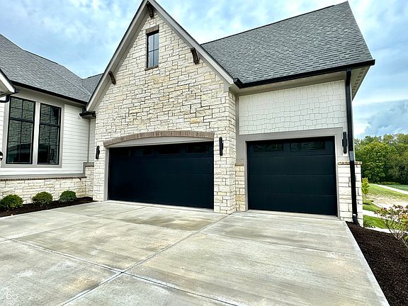 3rd image of 20504 Chatham Pointe Ln