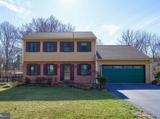 20 Whitcraft Dr, Lititz, PA 17543