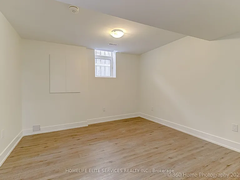 40 Northway Ave — Photo 14