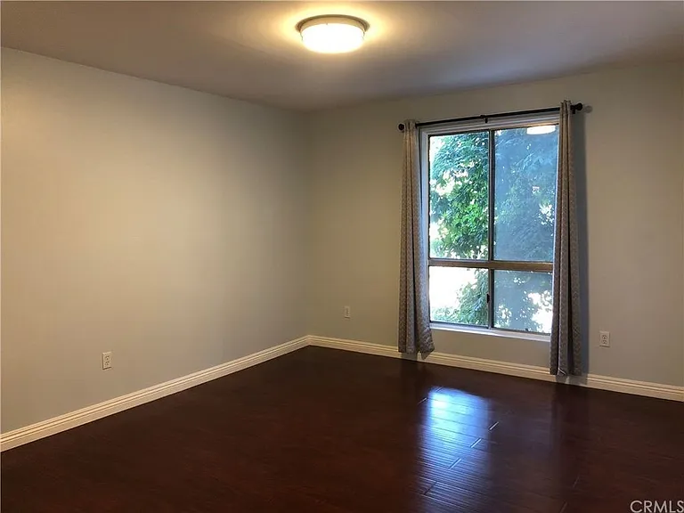 339 S Catalina Ave #117 — Photo 7