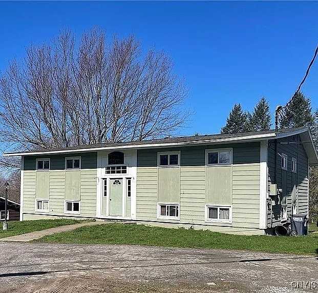 5 Perry Hill Rd