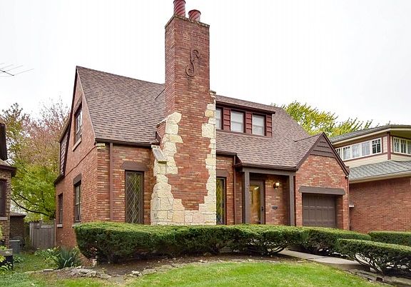 2nd image of 5860 N Kilbourn Ave