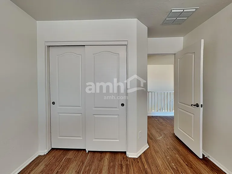 4021 S 55th Dr — Photo 22