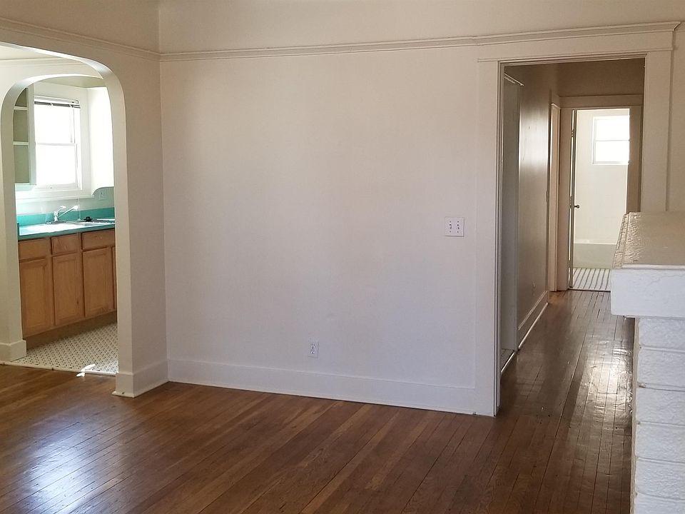 1st image of 805 E Garfield St Unit 2