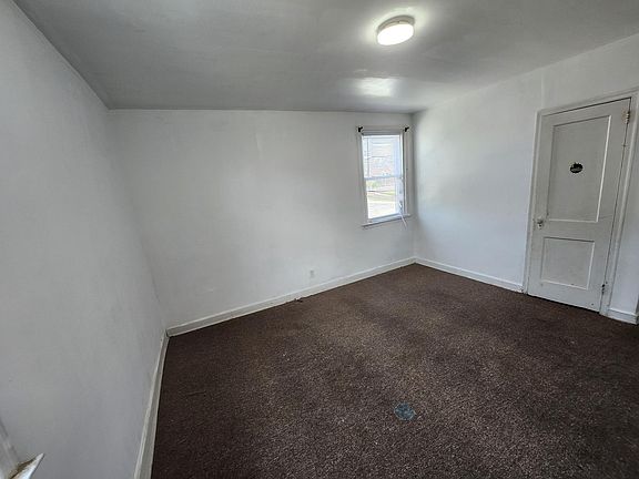 5th image of 1200 Hellerman St Floor 1