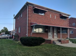 26030 Pinehurst St, Roseville, MI 48066