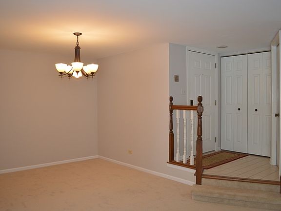 5th image of 978 West Ct APT B