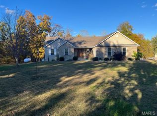 10651 Honey Suckle Trl, Mineral Point, MO 63660