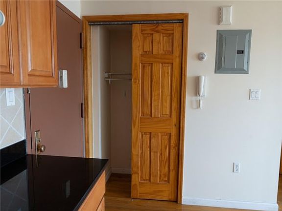 4th image of 4320 214th Pl APT 3F