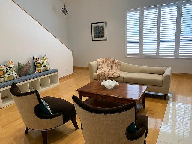 1st image of 900 5th St #5