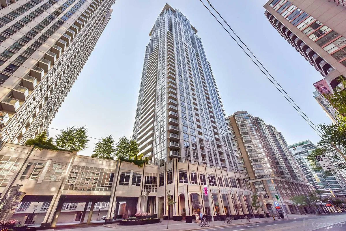 2 bed, 950 sqft, $3,800 — Photo 1