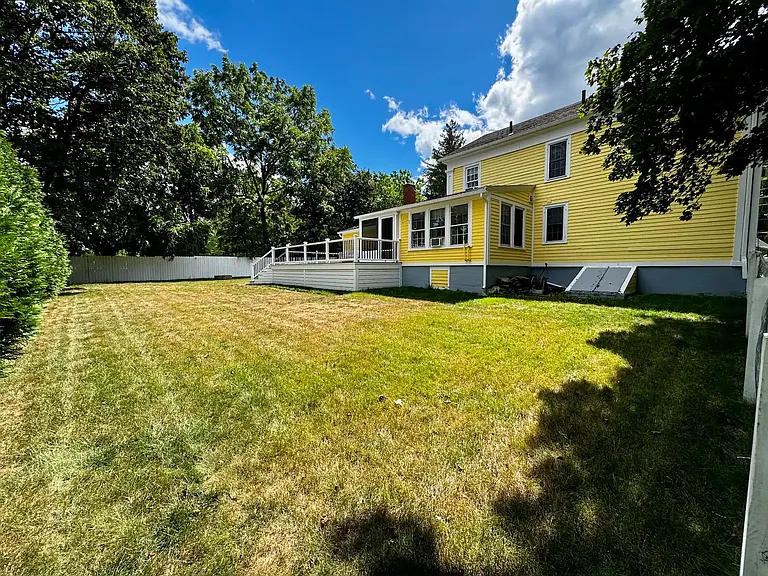 4 Ball Ln — Photo 2