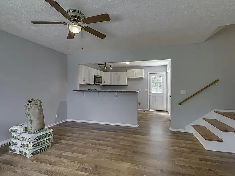 508 Ash Briar Cir — Photo 3
