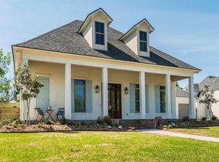118 Grandview Terrace Dr, Youngsville, LA 70592