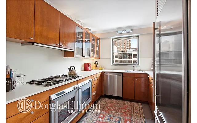 Sold by Douglas Elliman | media 14