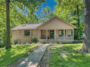 508 Lancelot Dr, Liberty, MO 64068