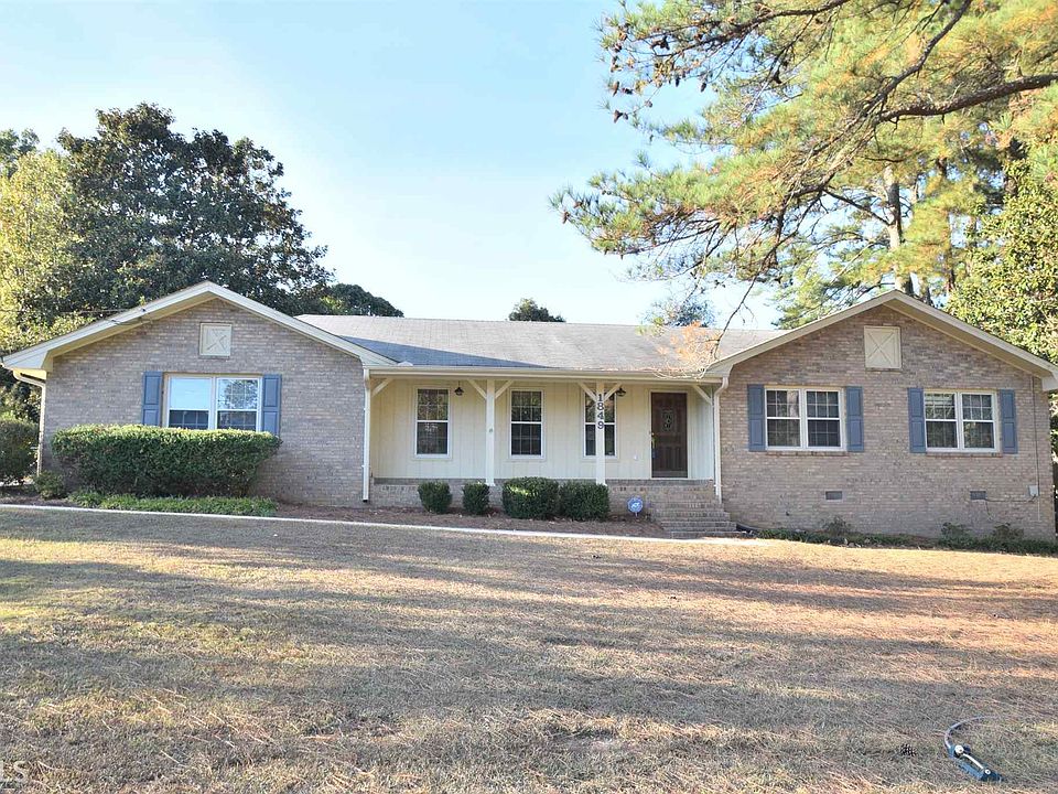 2nd image of 1849 Pinehurst Rd