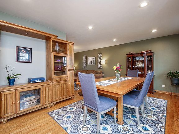 3rd image of 5824 Westview Ln