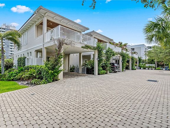 2nd image of 3581 Ocean Dr