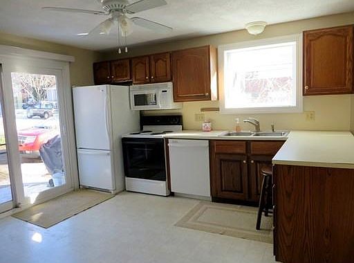 3rd image of 35 Hopedale St #35