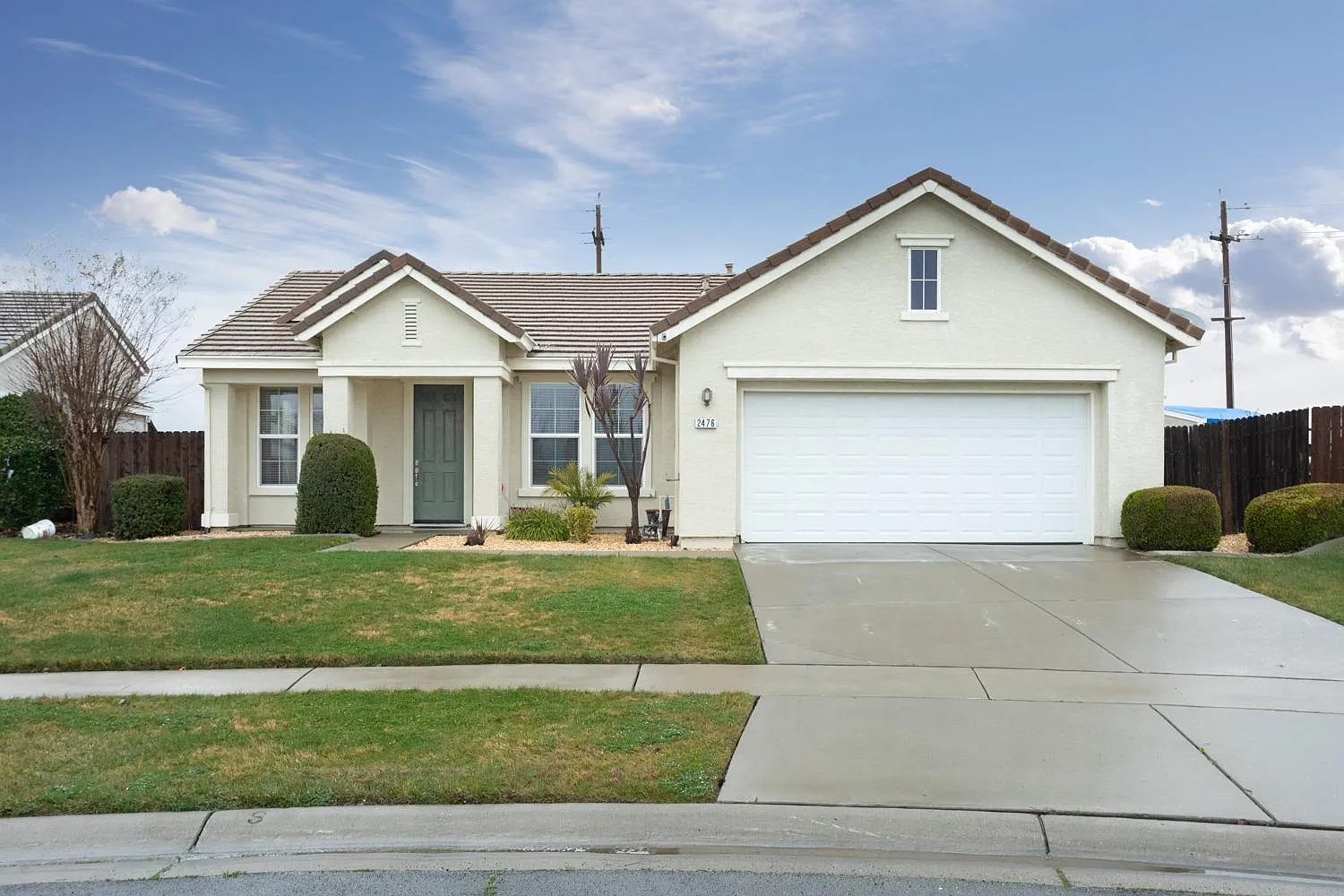 2476 Empire Ct photo 1