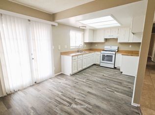 21977 Arapahoe Ave APT 2, Apple Valley, CA 92307