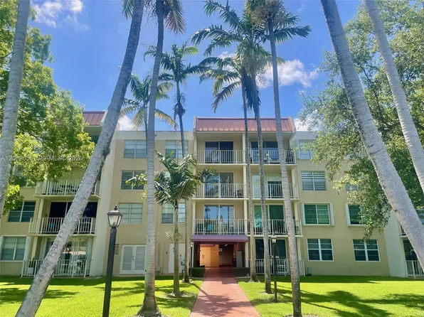 13100 SW 92nd Ave #Penthouse A-11, Miami, FL 33176