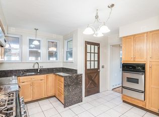 243 N Main St, East Longmeadow, MA 01028