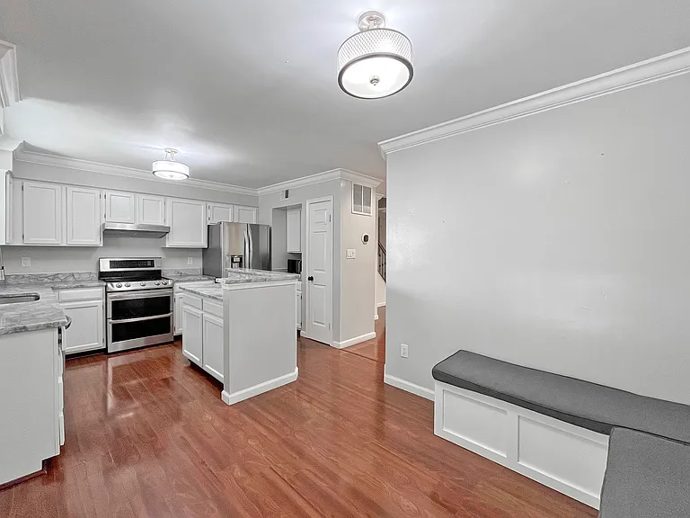 6623 Sky Blue Ct — Photo 7