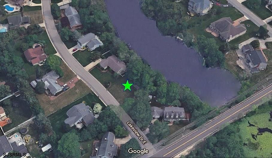 1st image of 101 Lakeview Dr E