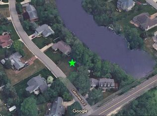 101 Lakeview Dr E, Egg Harbor Township, NJ