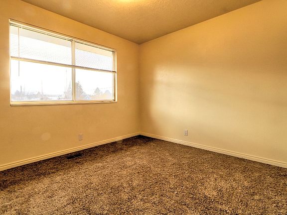 5th image of 333 W 200 S APT 3