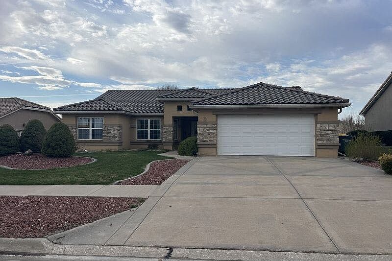 1st image of 607 W 35th St