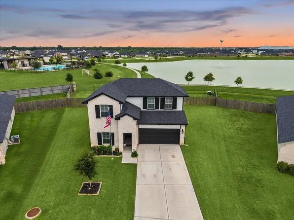 1308 Redbud Ln, Sealy, TX 77474