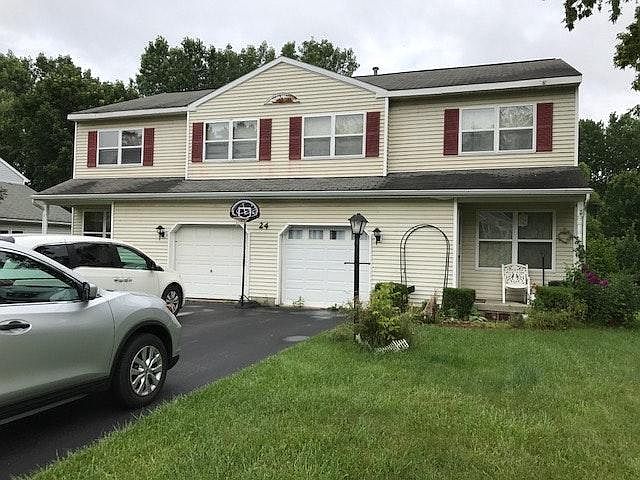 Duplex on Ponderosa Drive