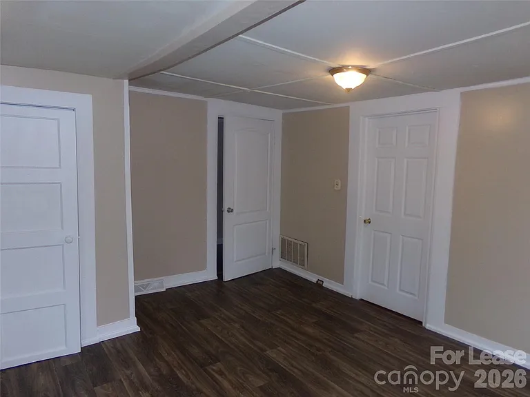 729 Spruce St — Photo 16