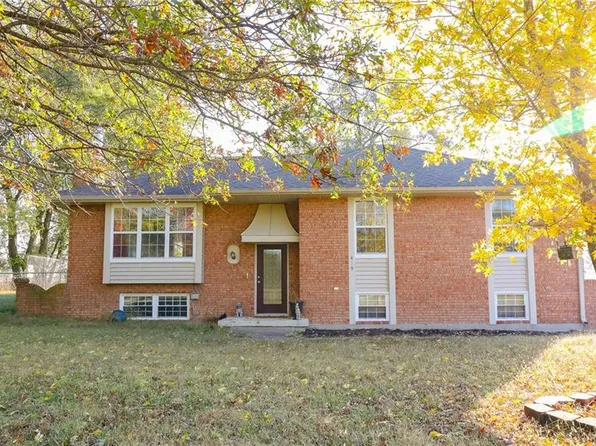 419 NW State Route 131, Holden, MO 64040
