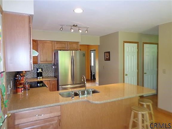 4th image of 1 Hollow Creek Ct