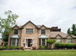 17405 Victor Dr, Northville, MI 48168